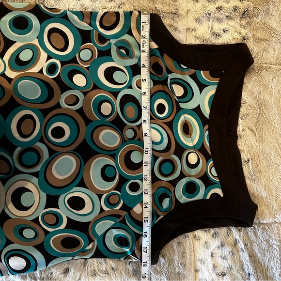 Studio Multicolored Geometric Sleeveless Blouse Sz 10 - Picture 7 of 8